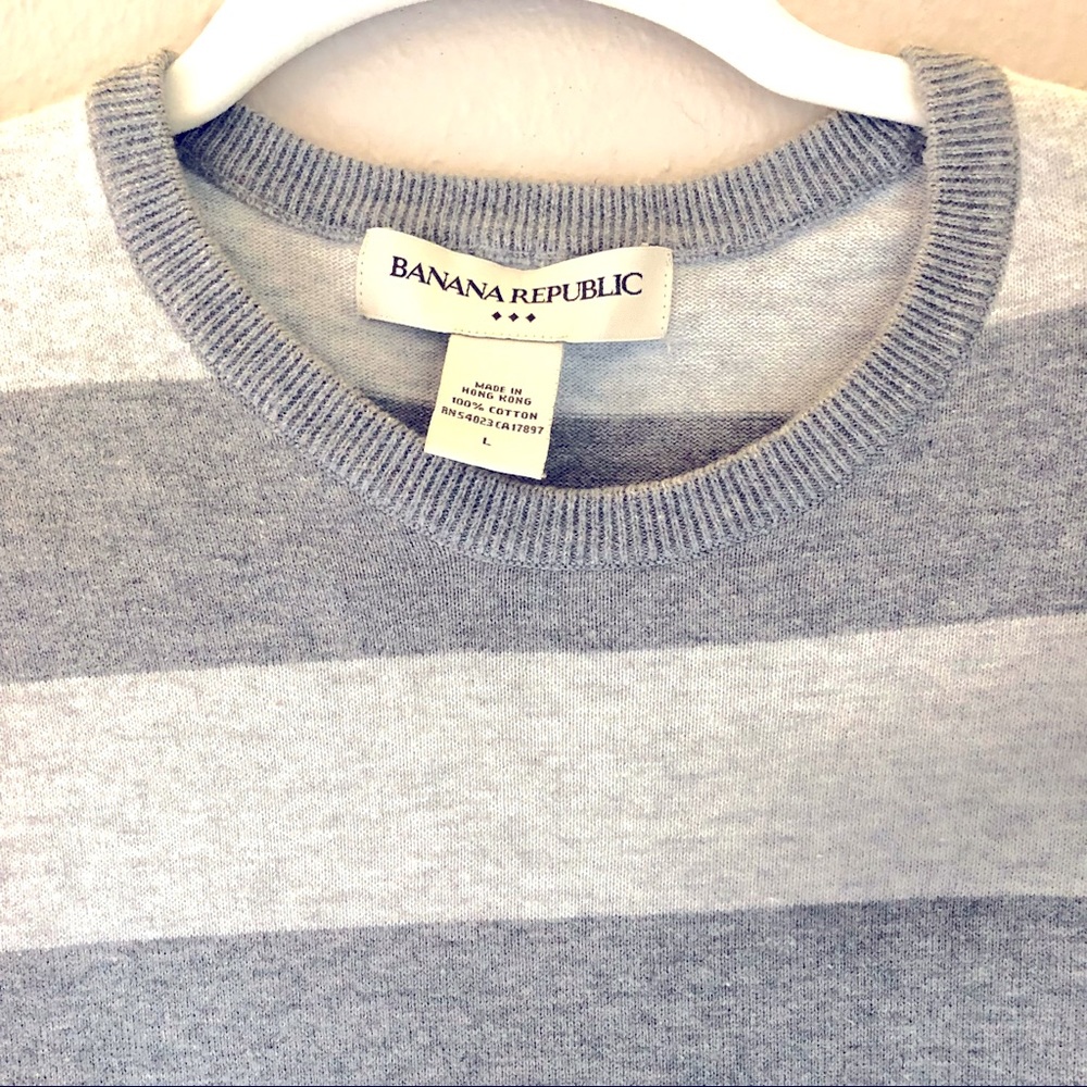 BANANA REPUBLIC light grey sizeM lightweight cotton sweater Excellent condition